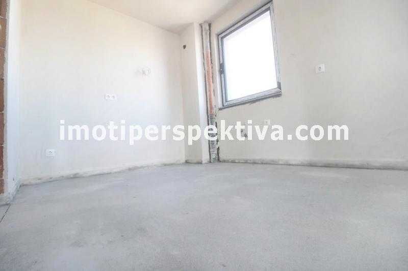 Продава се Тристаен апартамент в Пловдив, Остромила - 96 кв.м за 1092 €/кв.м - Снимка #4