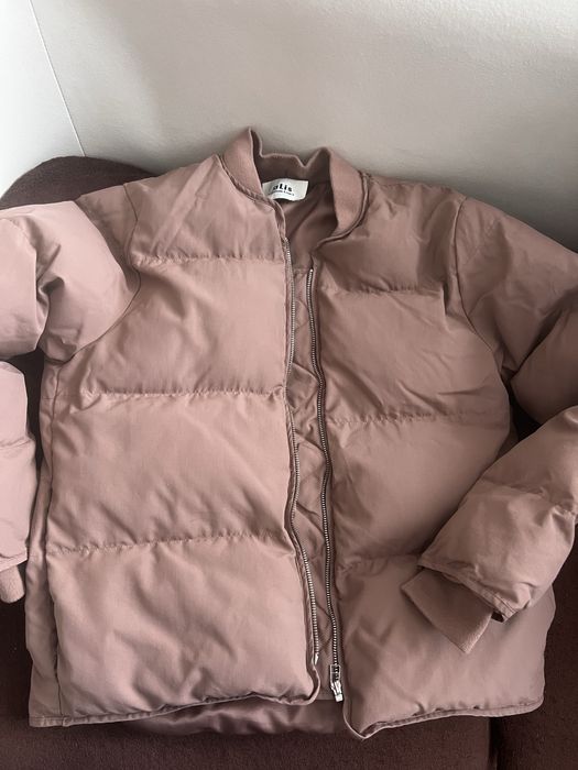 Куртка бомбер теплая, М