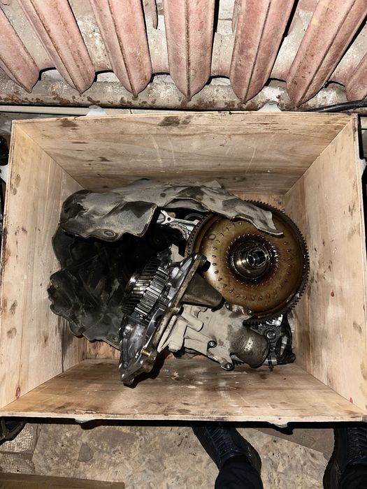 Продам коробку по запчастям