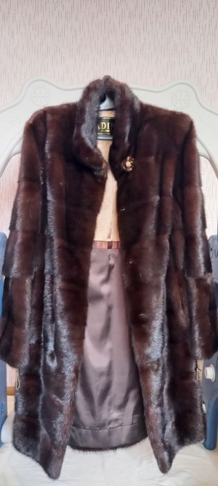 Норка шубалар бар бу