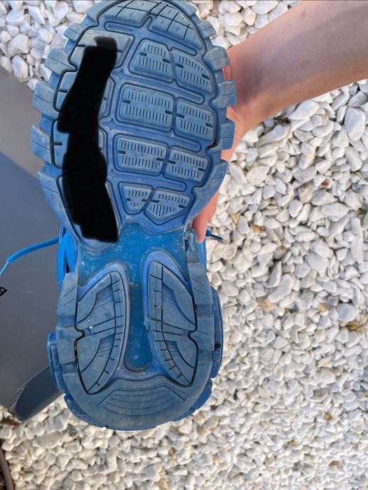 Balenciaga track cu defect!!