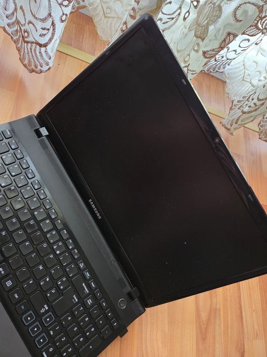 Laptop samsung foarte bun