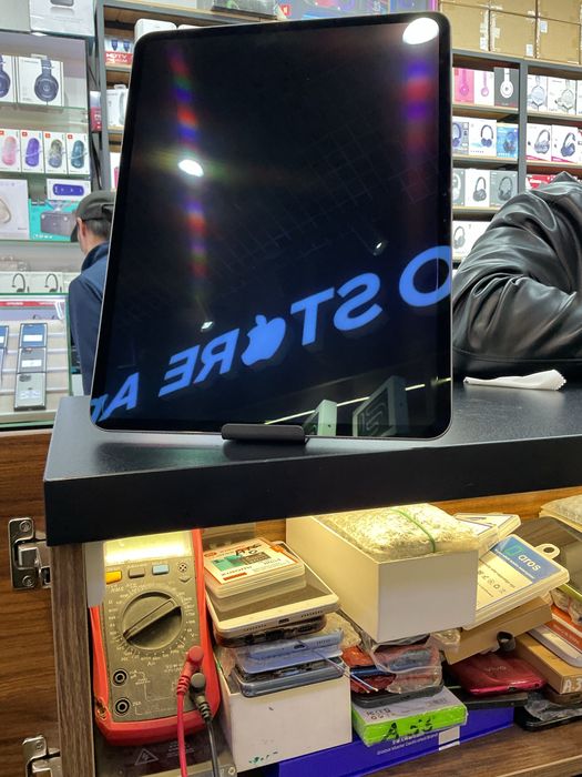 Ipad pro gen 5 256gb (680)