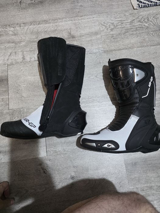 Ghete / cizme moto Berik