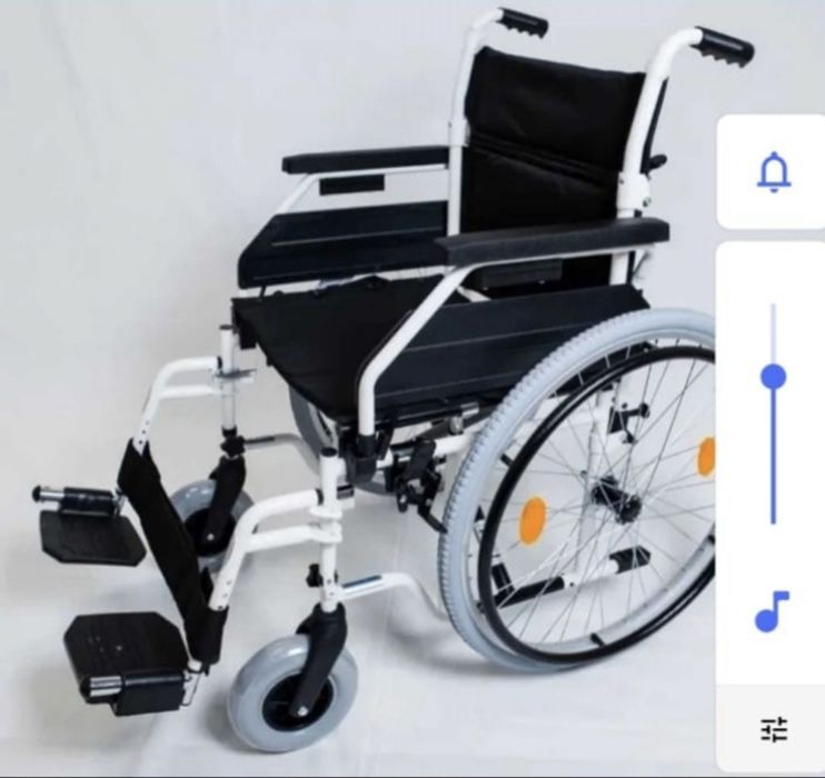 Продам инвалидную  кресло-коляску SILVER 350