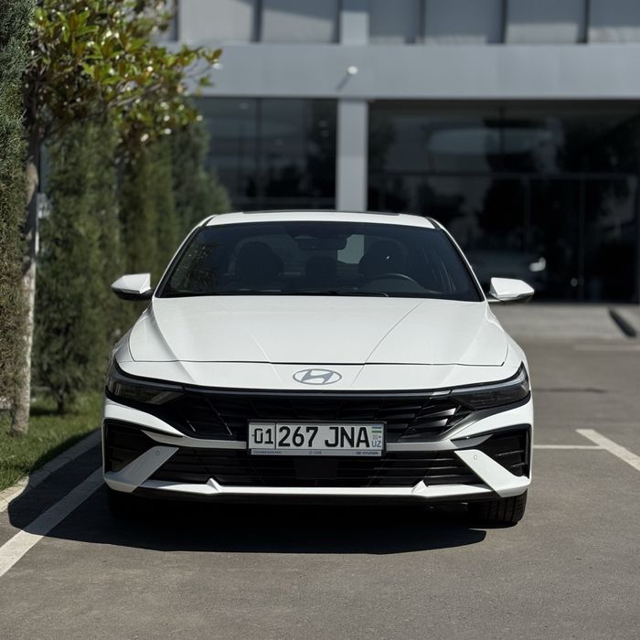 Hyundai Elantra 2025 Luxe 2.0