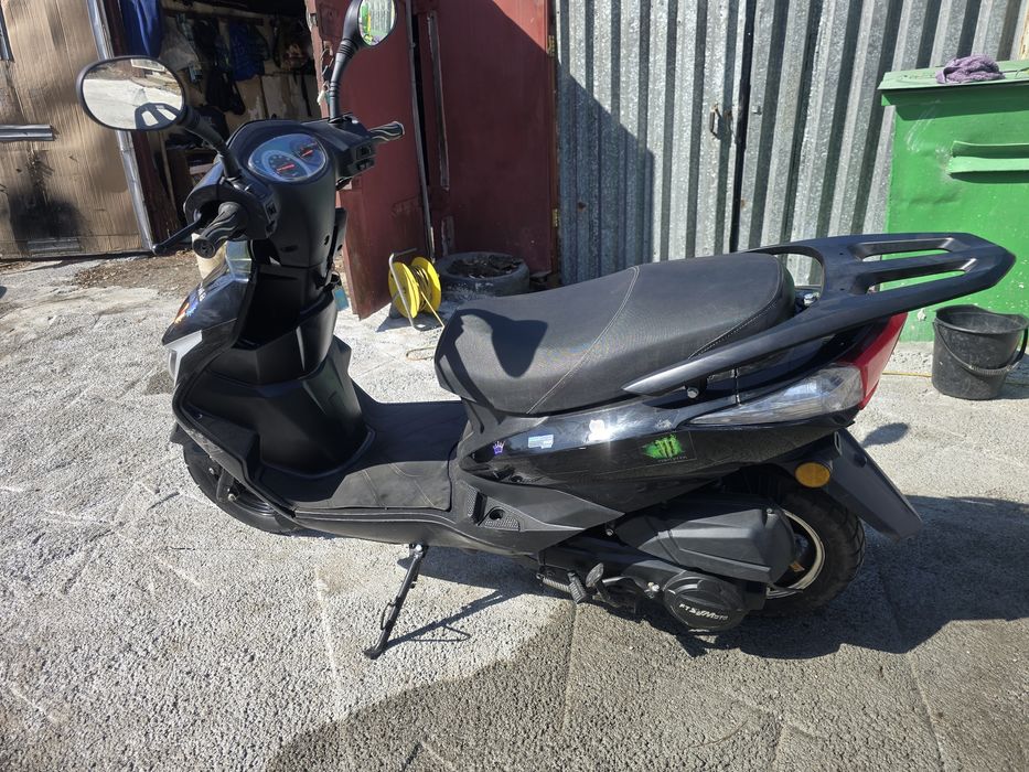 Скутер в отличном состоянии.