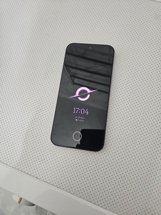 Realme 16 pro violet