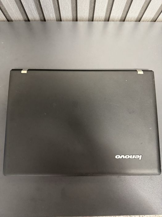 Vand laptop Lenovo E31-80 i3