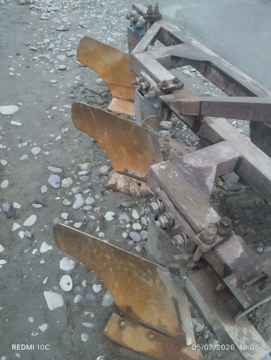 Belarus traktori uchun Pluk sotiladi