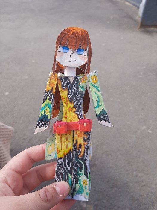 Figurina din hartie cartonata la comandă