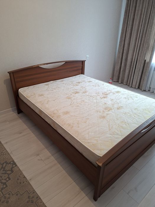 Матрас и кровать