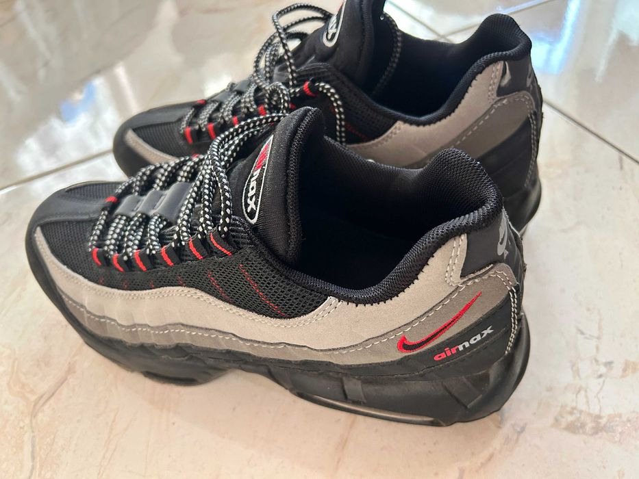 Nike Air Max 95.