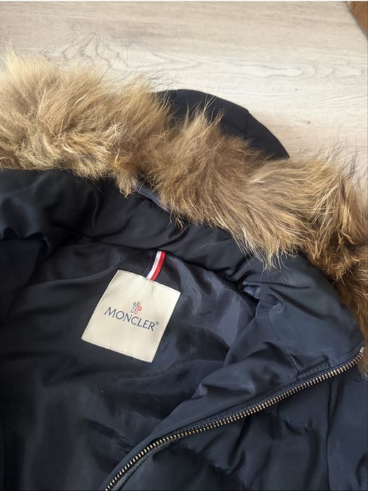 Geaca moncler 6 ani