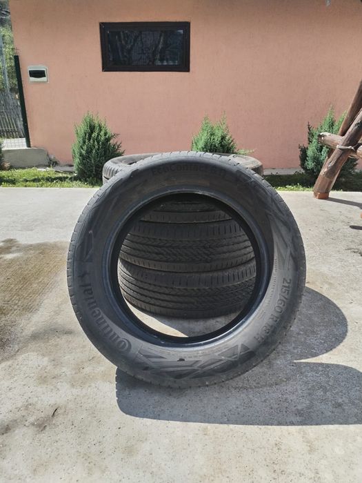 Anvelope vara Continental 215/60 R18 rulate 5000km(an 2025)