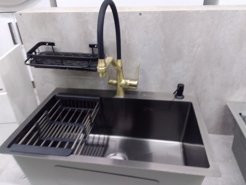 Мойка на кухню 70/45  Смеситель в комплект