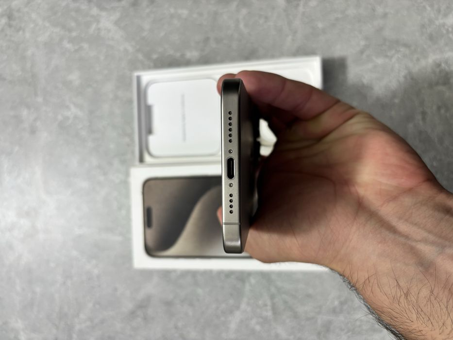 iPhone 15 Pro Max 256GB Natural Titanium