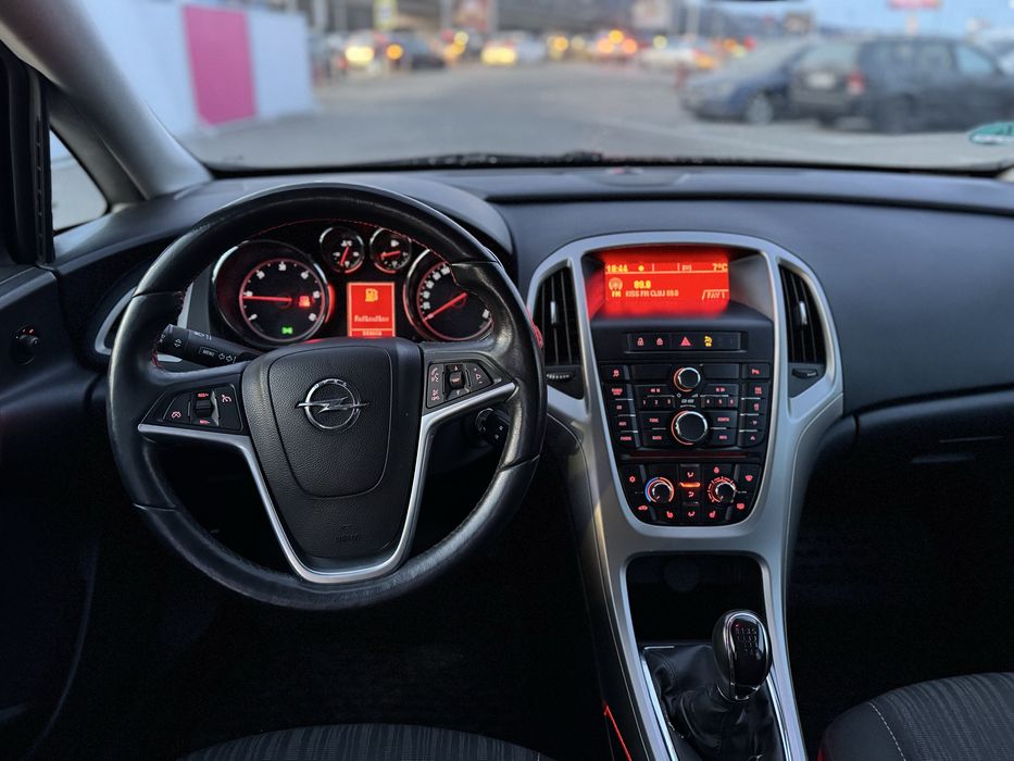 Vand Opel Astra J 1.7CDTI 2011