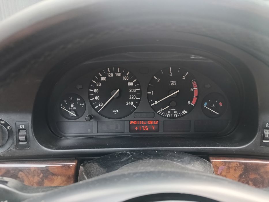 Vând e39 520d 2002