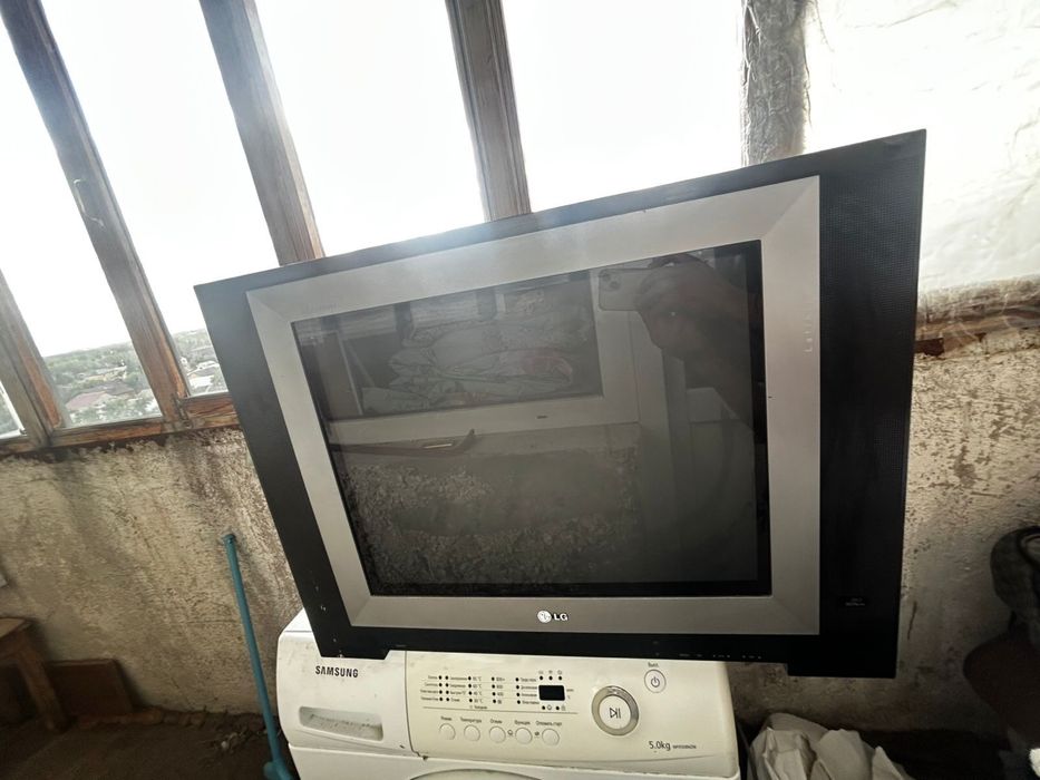 Продам старый телевизор