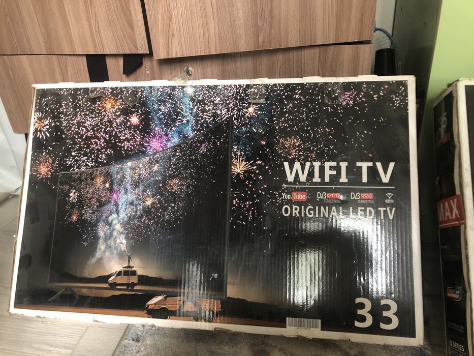 Телевизор  с Youtube