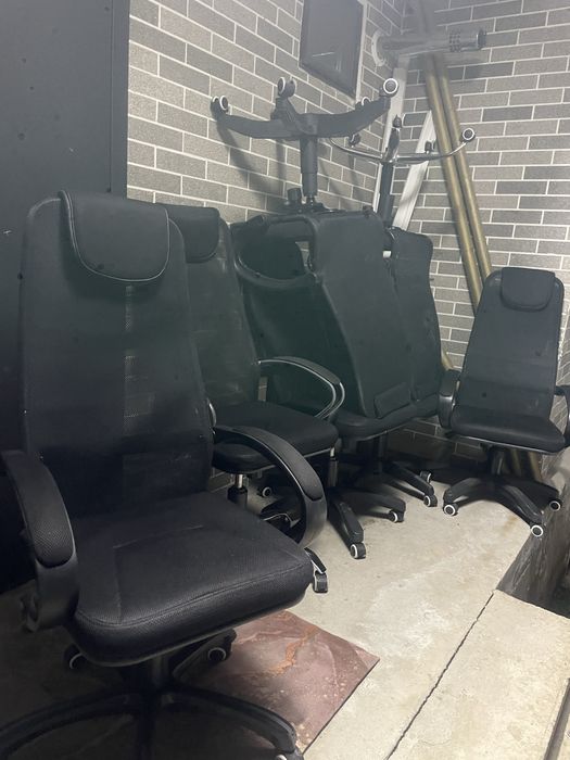 Офисный  кресло