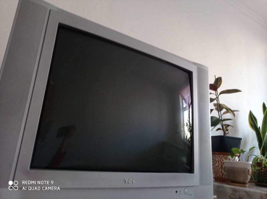 Продаю телевизор