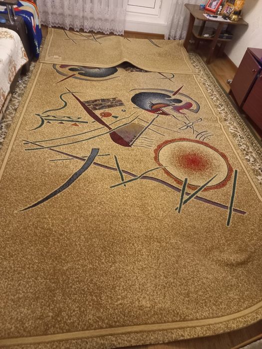 Отдам даром.диван софа с пуфиком самовывзоз