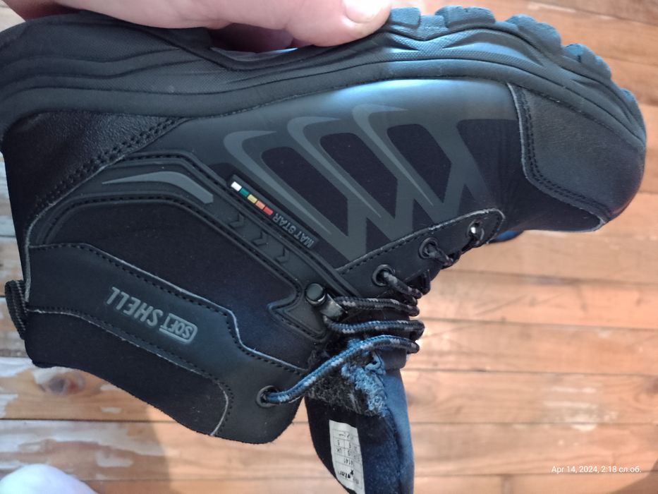 Зимни обувки номер 38 и номер 37