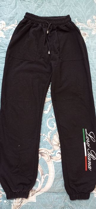 Вещи в отличном состоянии на 12-14 лет.Цена за одну вещь