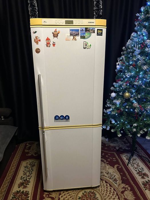 Холодильник samsung