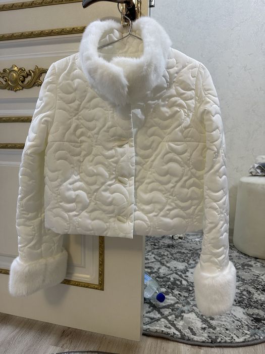 Новая  белая куртка для свадебного платья и не только