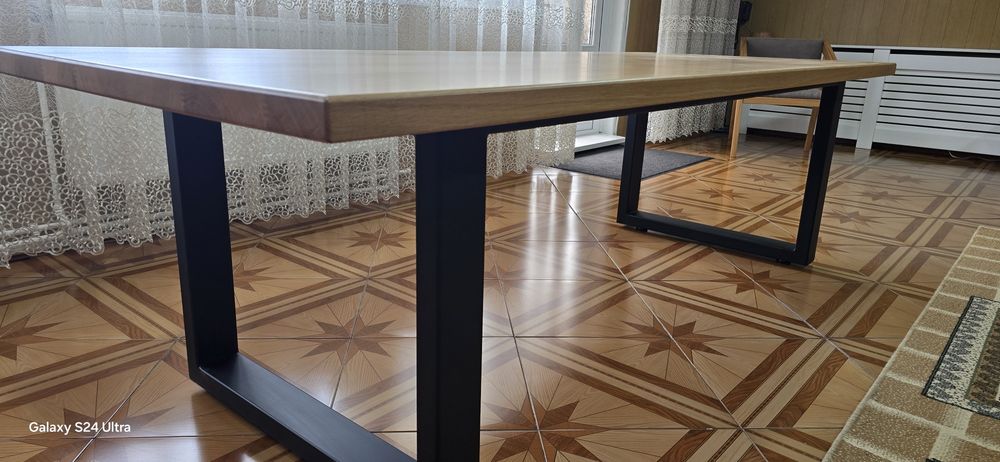 Masă Dining Premium – Lemn Masiv de Stejar & Metal – 255 cm
