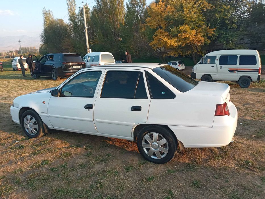 Продам Nexia 2 1.6 матор своя, срочно!!