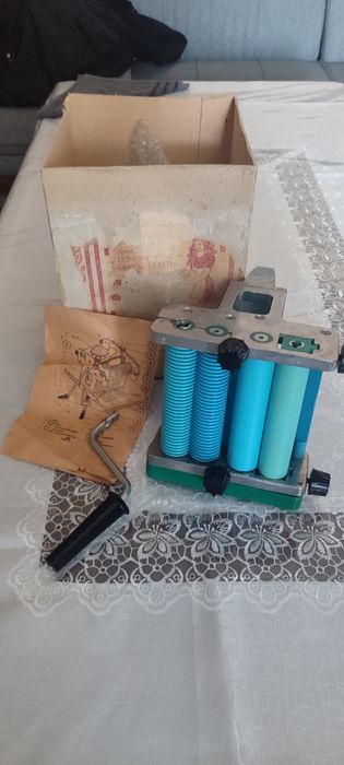 Lapsha chiqaradigan aparat sotiladi
Ishlaydigan, holati y