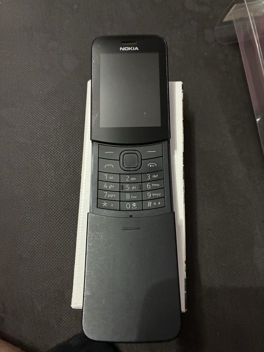 Nokia 8110 4 G комплект