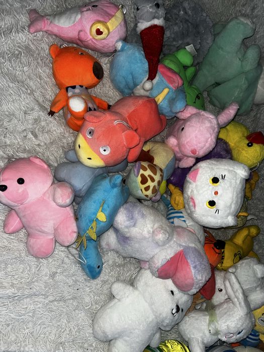 Игрушки мягкие разные