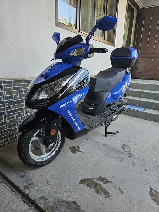 Продается новый скутер Лифан