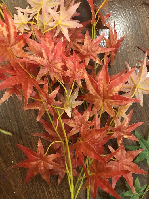 Продаю ветки дерева искусственные