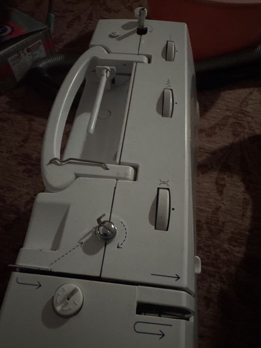 Швейная машинка bernette bernina