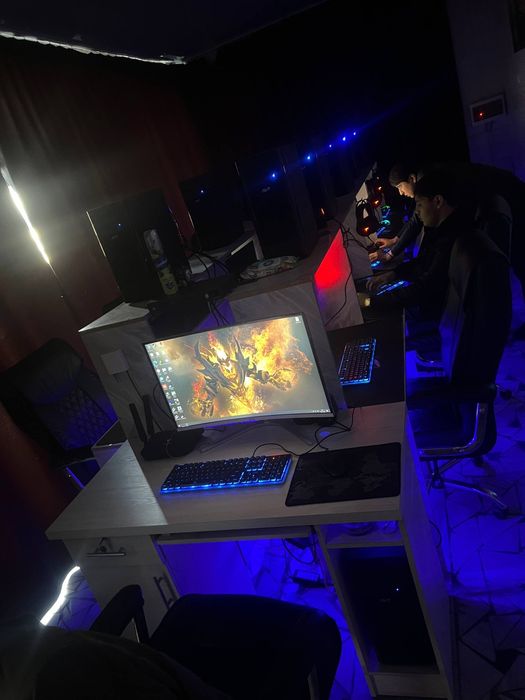 Гаме клуб срочно сотилади