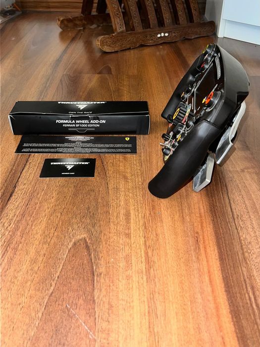Thrustmaster SF1000 Volan de curse T-LCM pedale TS-XW RACER SERVO BASE