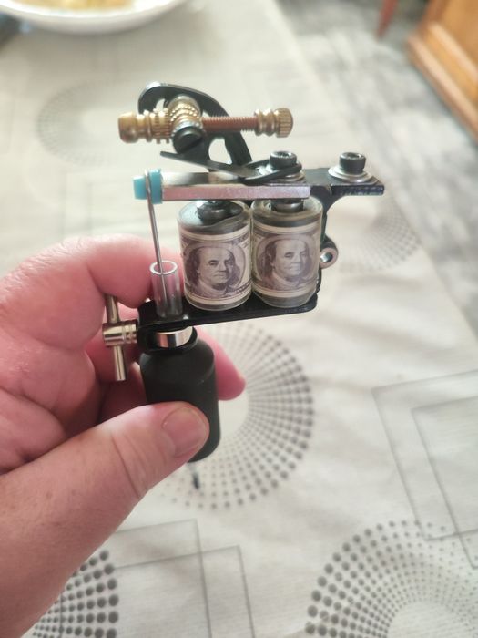 Aparat de tatuat