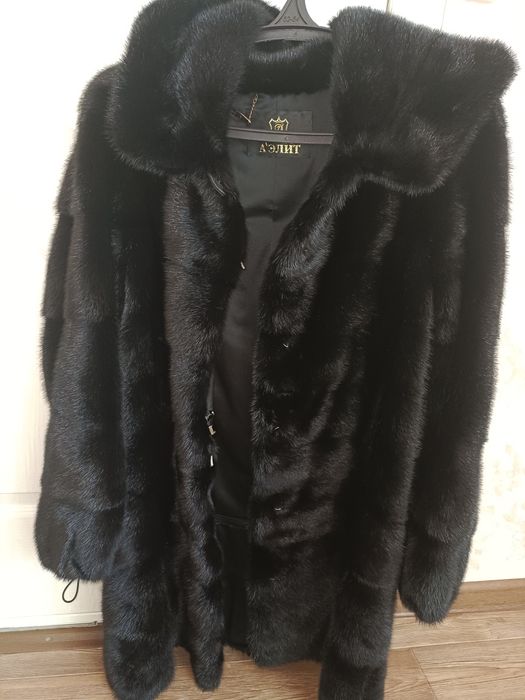 Продам норковую шубу.