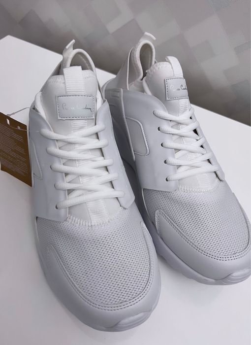 Кроссовки, туфли, мокасины Pierre Cardin