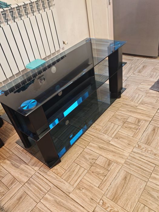 Тумбочка под телевизор