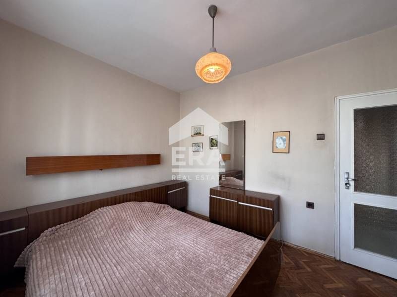 Продава се Тристаен апартамент в Варна, Окръжна болница - 86 кв.м за 1412 €/кв.м - Снимка #11