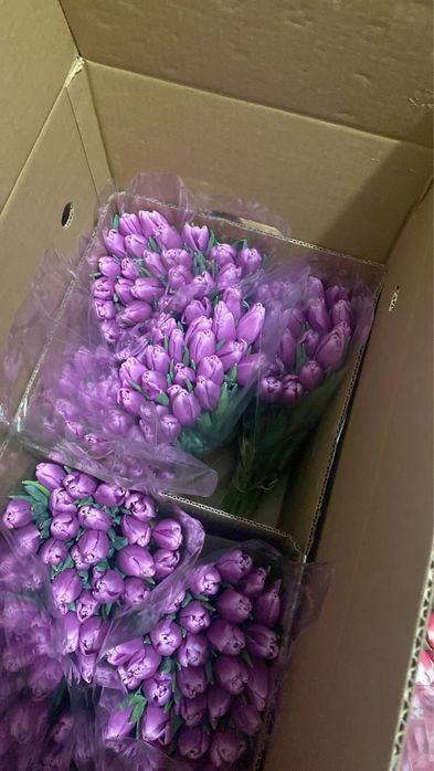 Тюльпаны с офомлением Астана