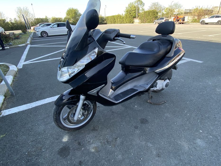Scuter Piaggio 200 x8