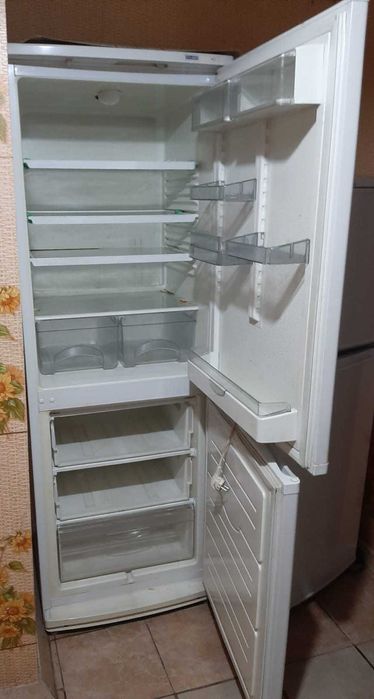 Продам холодильник Бирюса